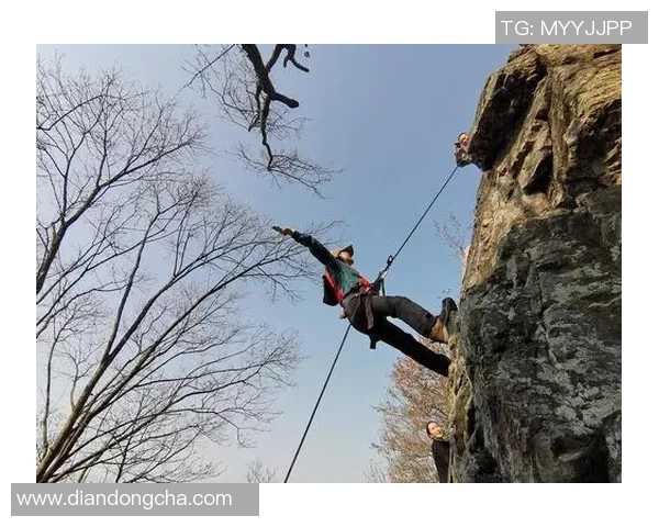 南京攀岩队包夹战术解析与实战应用探讨